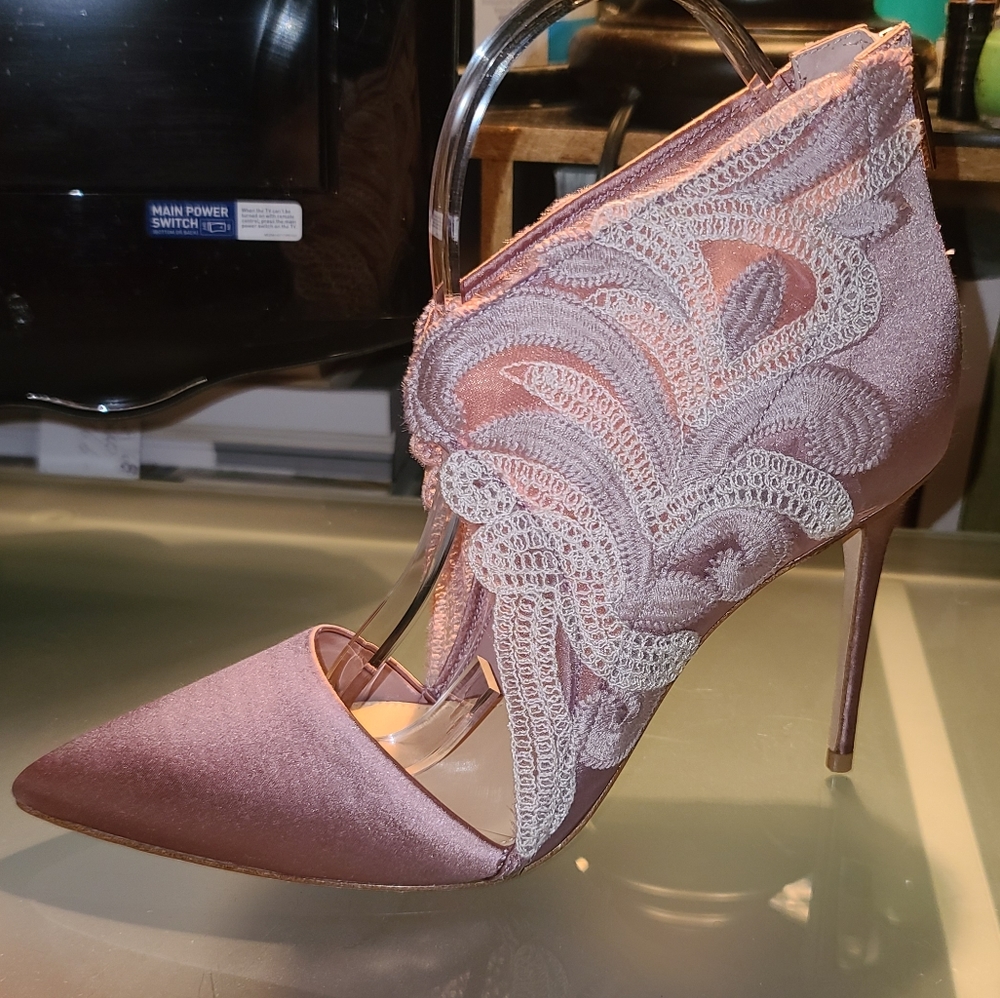 Imagine by Vince Camuto  US 9M